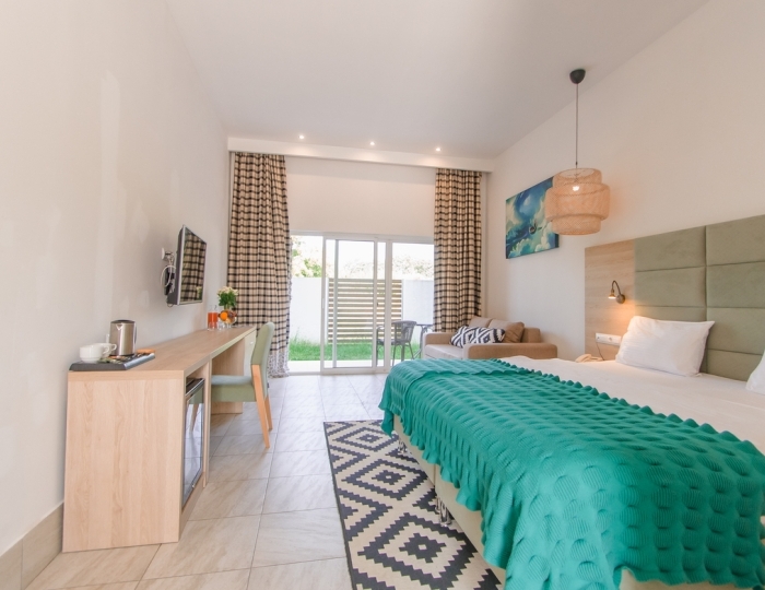 Семейный 2-местный с террасой - Отель Aquamarine Family Club / Аквамарин Фэмили Клаб Абхазия